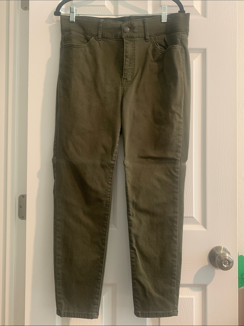 New York & Company Olive Green Slim Curvy Sculpting Skinny Jeans